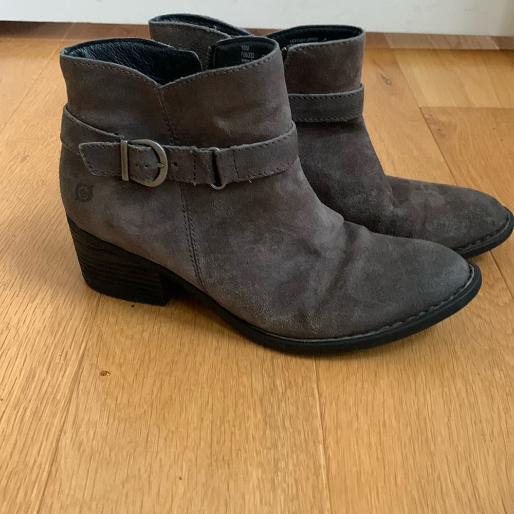 Born Western Style Booties Size 10
